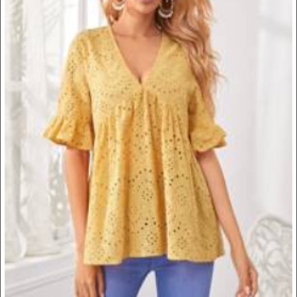SHEIN Flounce Sleeve Smock Schiffy Top - Picture 4 of 4